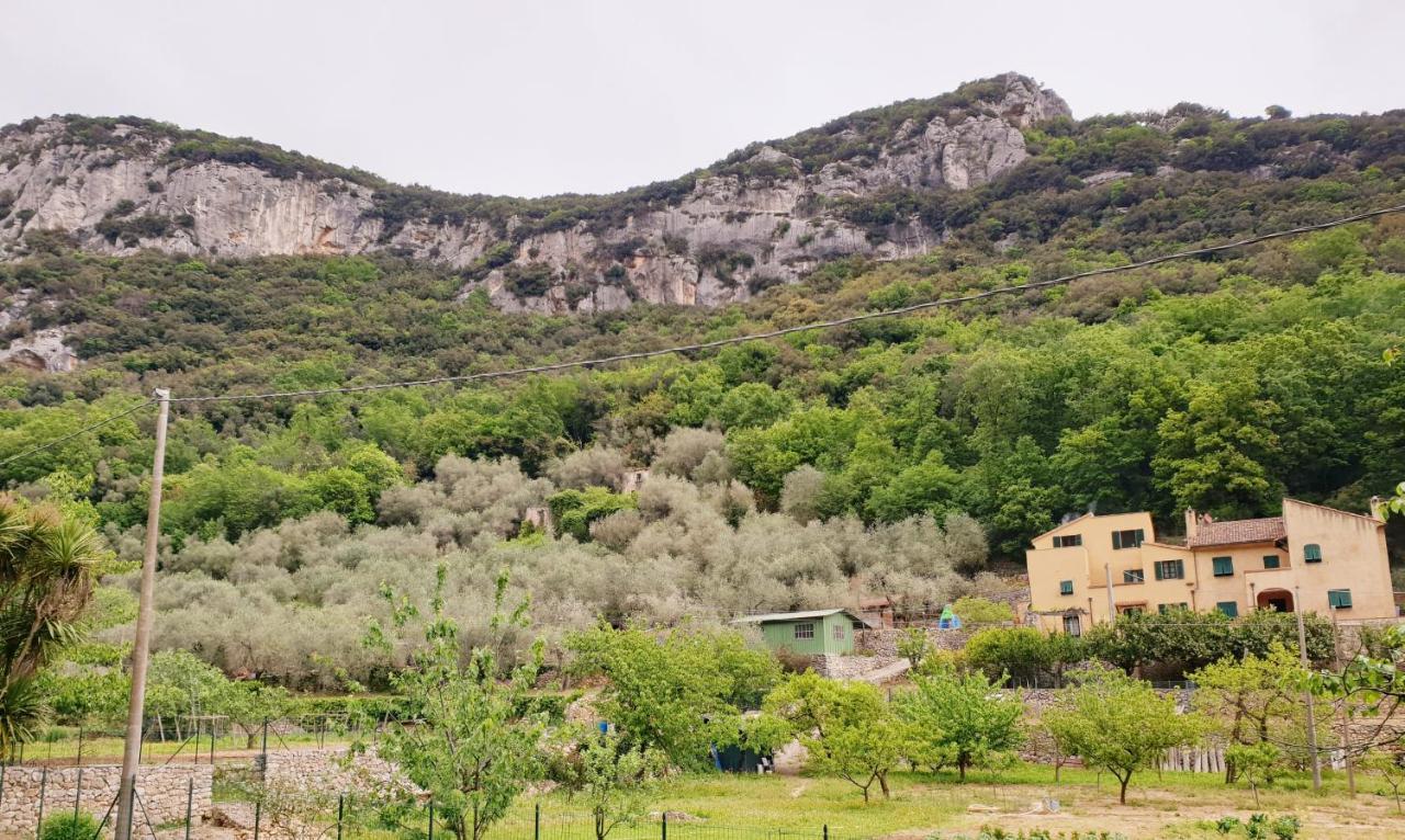 Agriturismo Alveare Финале Лигуре Экстерьер фото